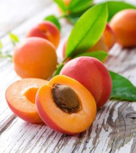 Apricot Best Vitamin C-Rich Fruits for Your Diet: Top 10 Picks